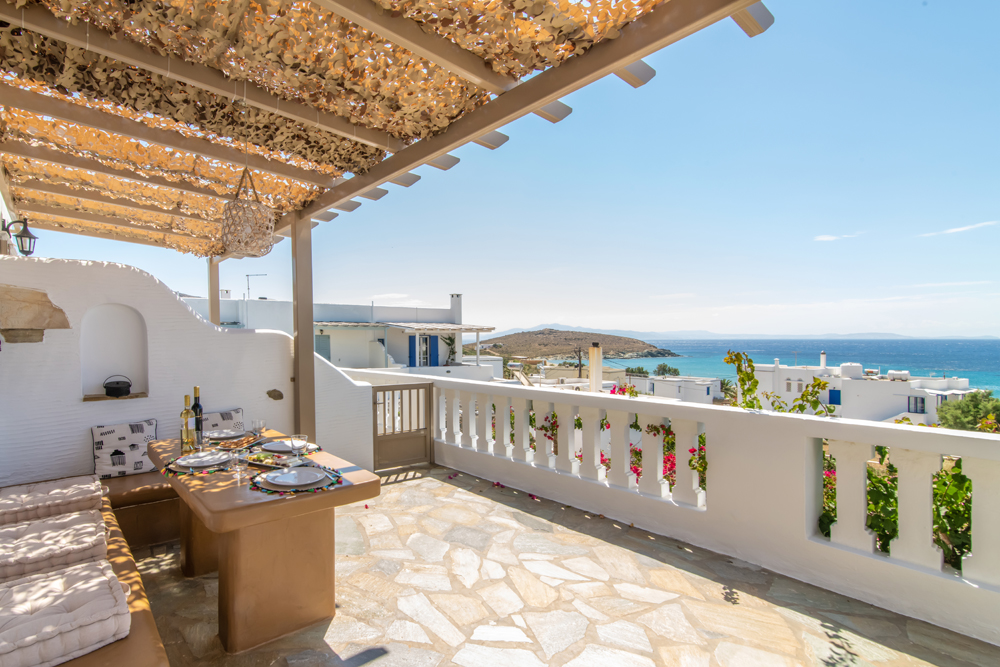 Διαμονή στην Τήνο